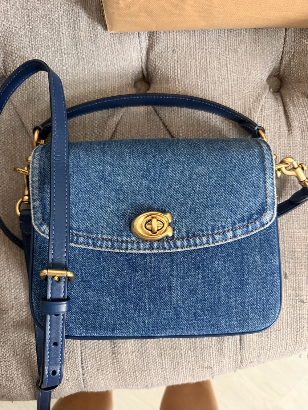 Coach tabby chain Denim Crossbody with Gold Turnlock and Navy Trim - Picture 3 of 5